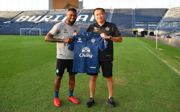 Tiểu sử Hoàng Vũ Samson – Huyền thoại ghi bàn tại đấu trường V.League